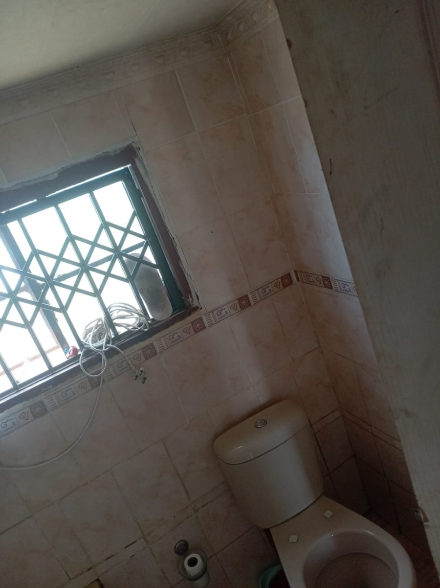 2 Bedroom Property for Sale in Mdantsane Nu 16 Eastern Cape